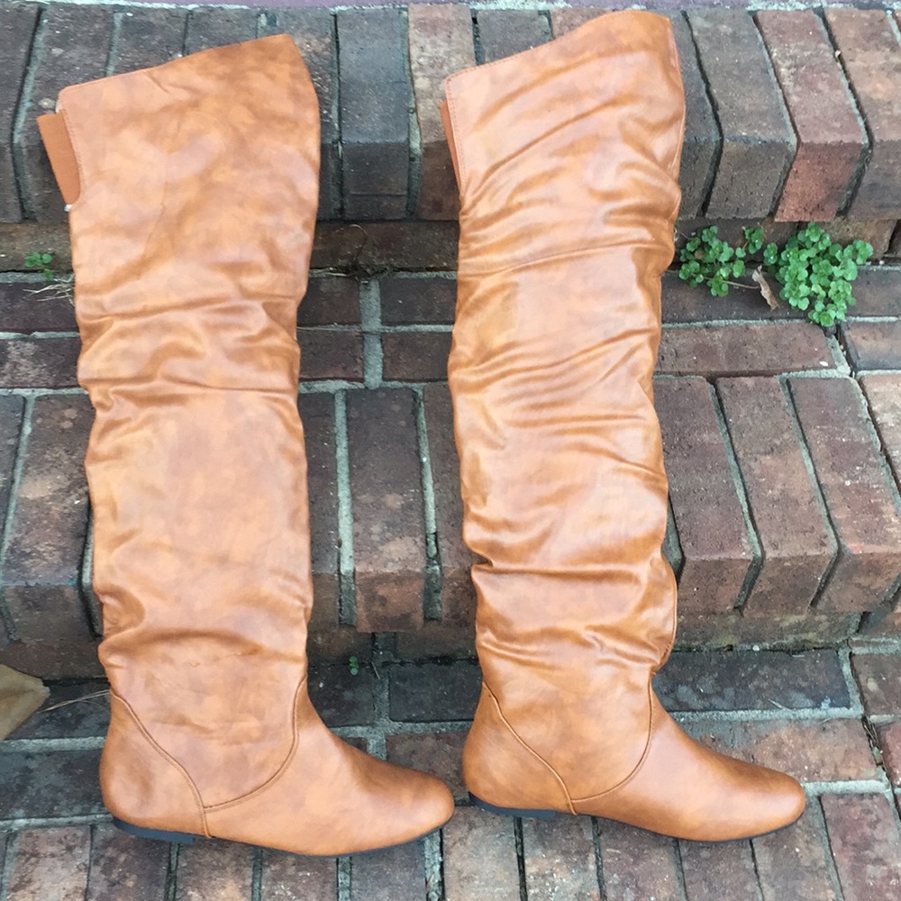 TAN OVER THE KNEE RUCHED LEATHER FLATFORM BOOTS